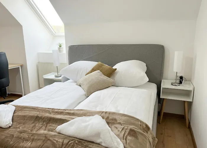 Modern 3-bedroom With Balcony Near Belvedere Palace וינה