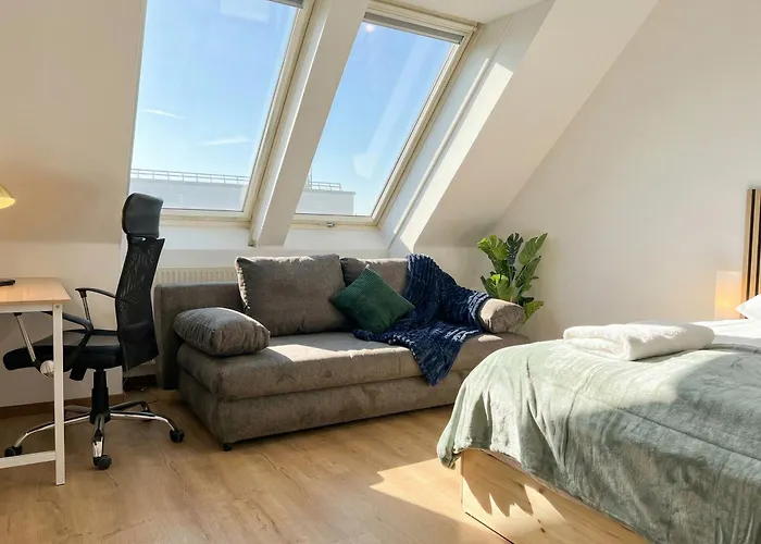 Modern 3-bedroom With Balcony Near Belvedere Palace דירה וינה