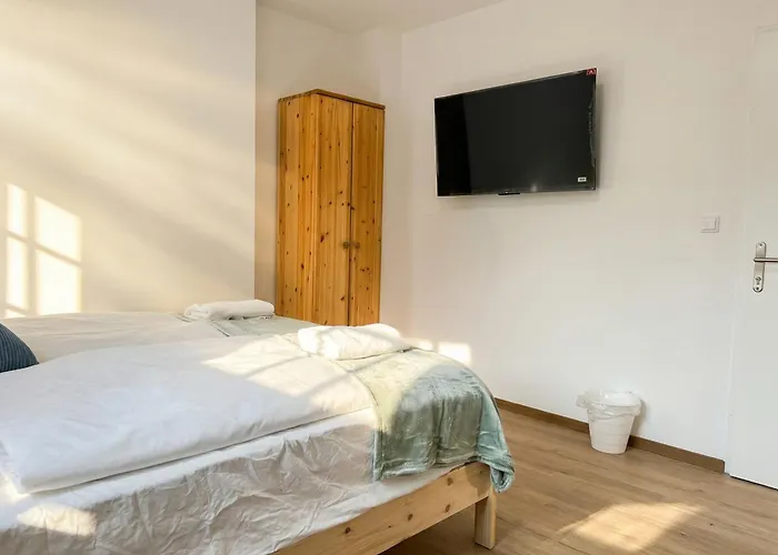 Modern 3-bedroom With Balcony Near Belvedere Palace דירה וינה
