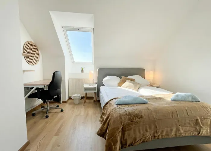 דירה Modern 3-bedroom With Balcony Near Belvedere Palace *