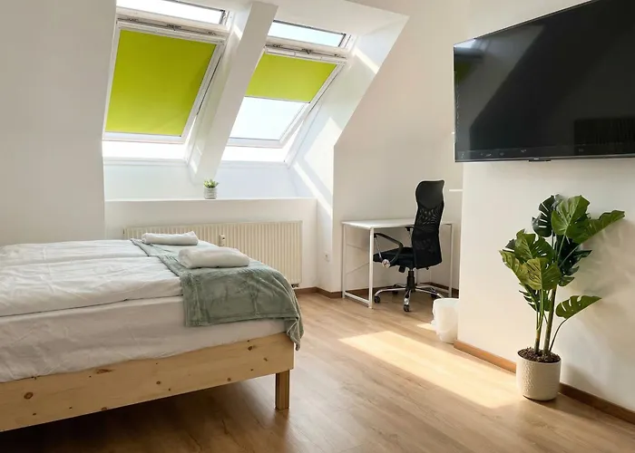 דירה Modern 3-bedroom With Balcony Near Belvedere Palace *