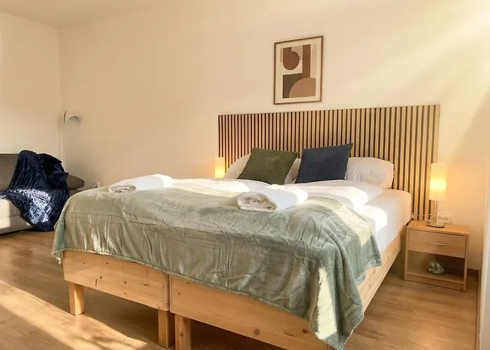 Modern 3-bedroom With Balcony Near Belvedere Palace וינה